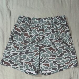 BURLEBO Men’s Everyday Shorts Medium Retro Duck Camo with Grey Pockets